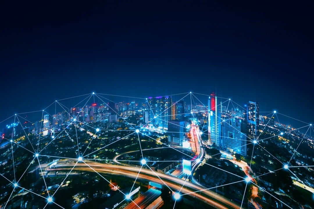 Wireless mesh – kwintesencja życia bez LAN-u — oryginalna okładka